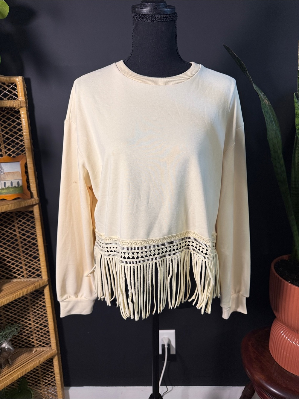 SHEIN Cream Fringe Hem Crochet Pullover Sweatshirt
